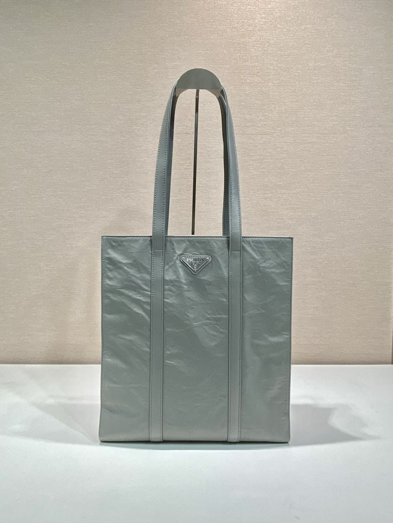 Pra*a tote bags
